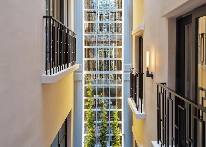 The Alest Hotel